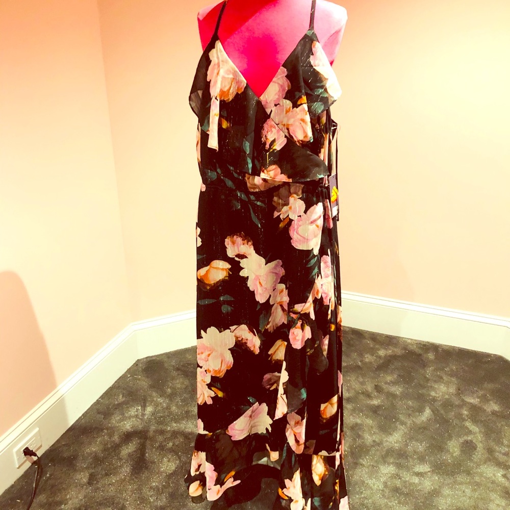 Jennifer Lopez GORGEOUS maxi dress